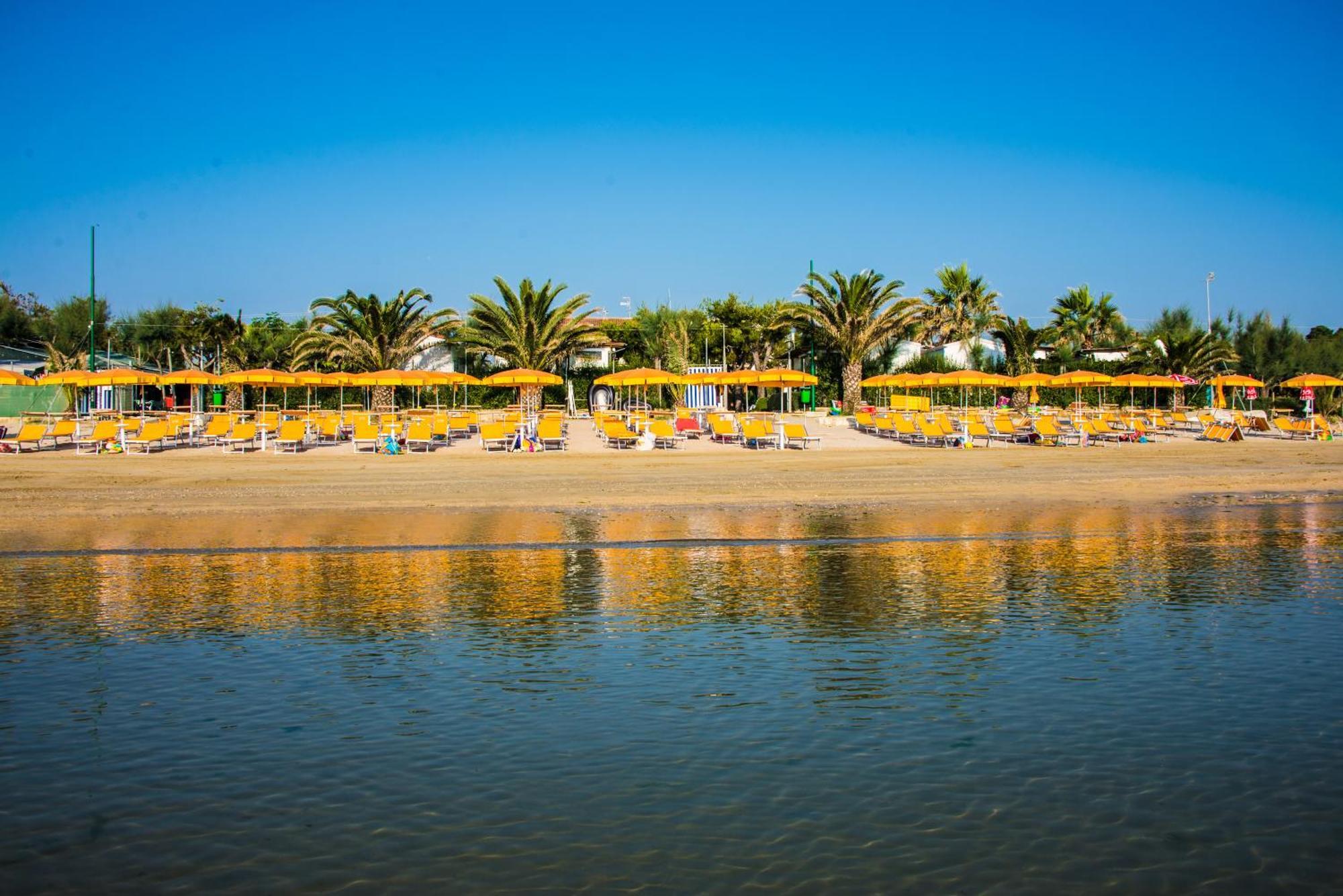 Camping Villaggio Calypso Cupra Marittima Exterior foto